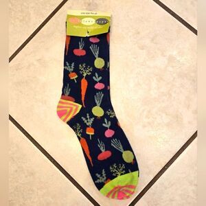 Socks Veggie Print Calf Length NWT